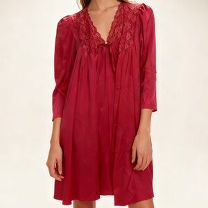 Vintage vanity Fair nightgown and robe set Fuchsia Pink